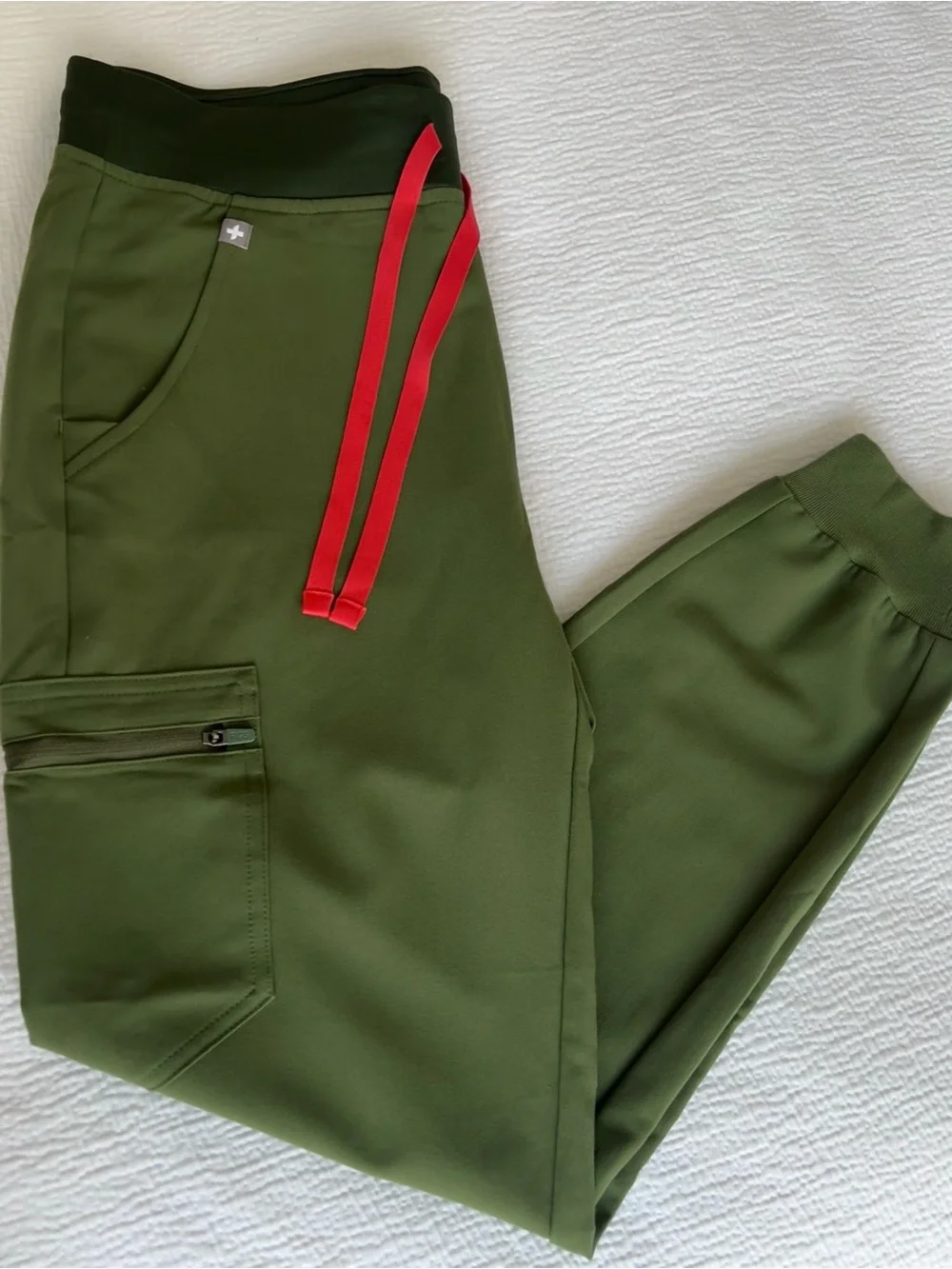 FIGS Dark Olive Catarina One-Pocket Scrub Top XS + Zamora Jogger Pants S Set - Picture 4 of 15